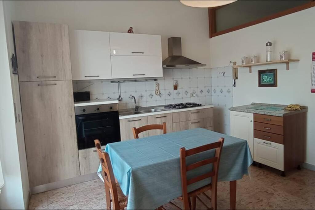 Central Tourist Residence - B&B - Alloggi Temporanei Isernia Bagian luar foto